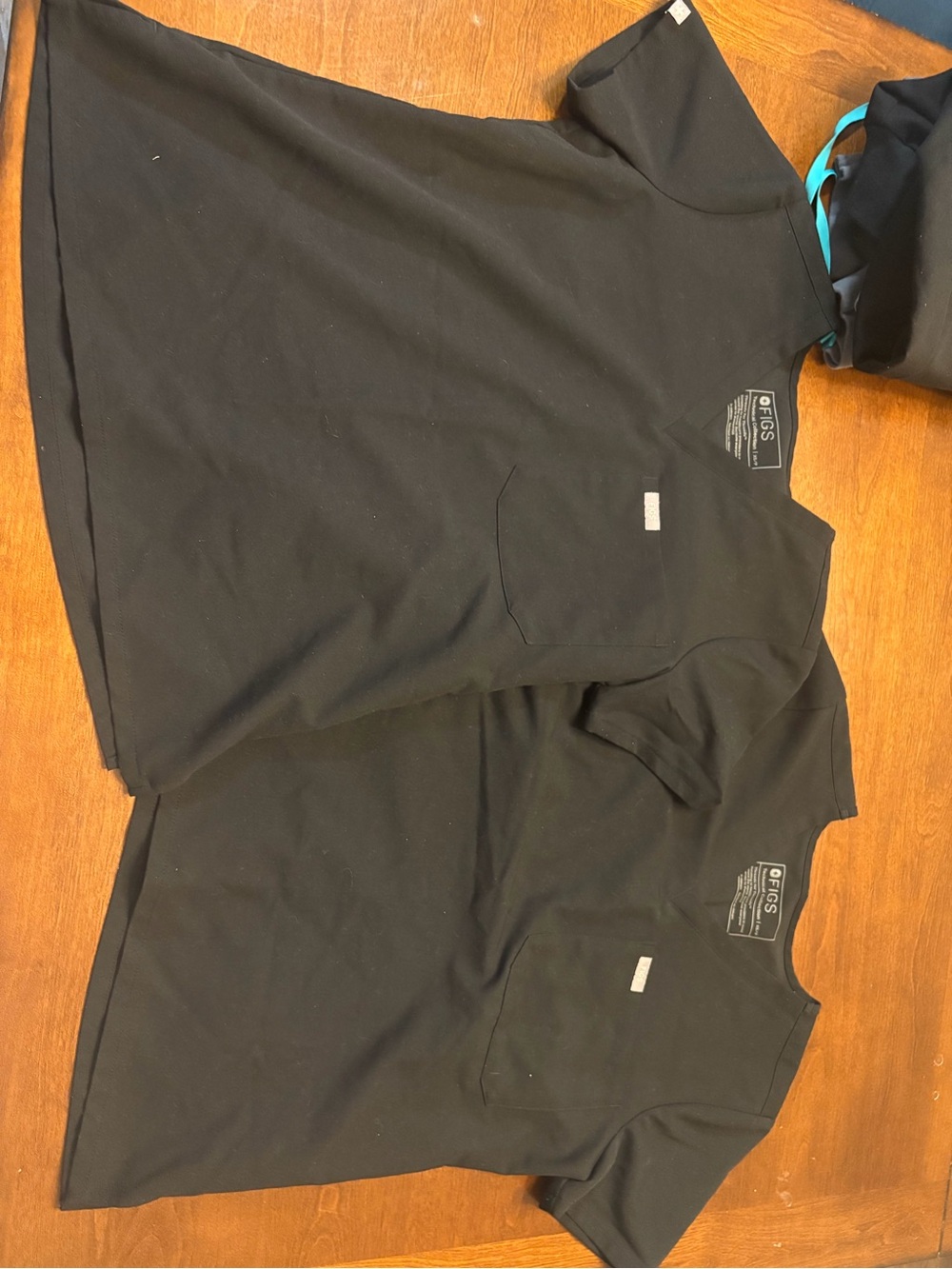 Figs Black Short Sleeve Pocket Tee for Women
